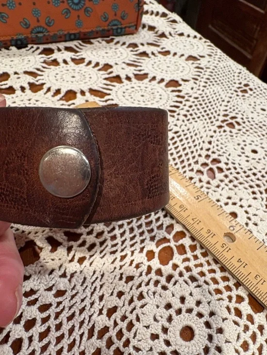 custom leather bracelet - Picture 2 of 3